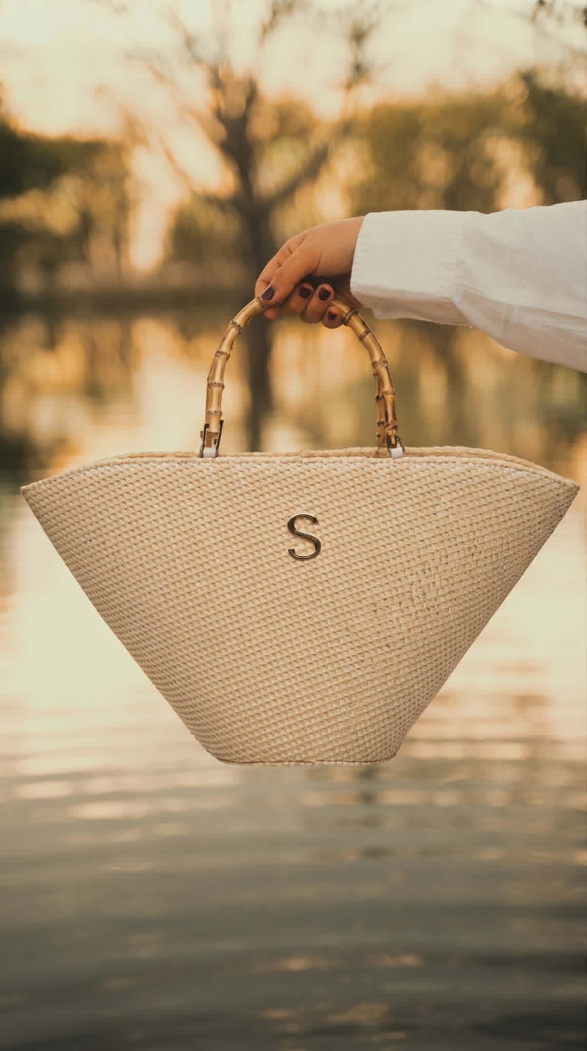 Irida Medium Basket Bag